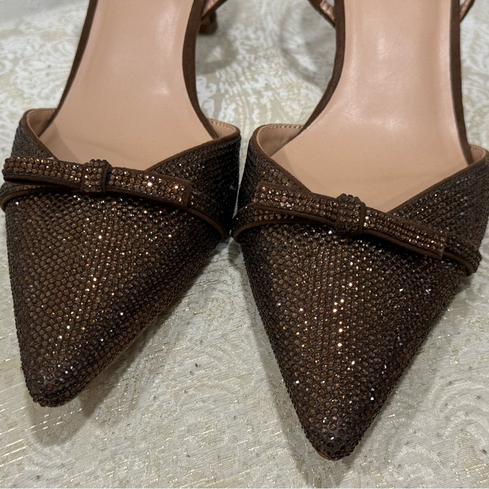 I.N.C. BROWN HEELS